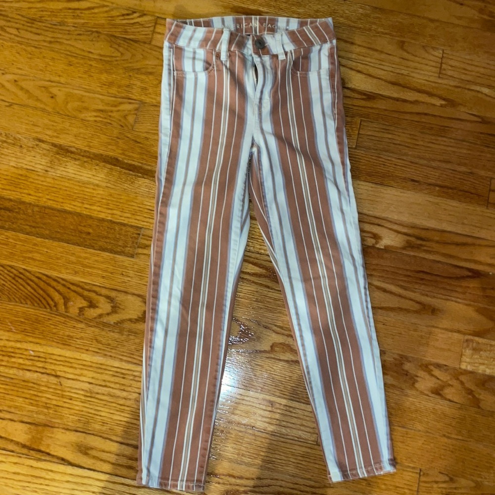EUC American Eagle Outfitters striped stretch jeans, size 0 short
